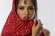 sunny leone hot jism dress red indian saree actress hindi sexy movie cleavage mp3 rington nude topless sarees photoshoot traditional