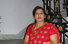 aunty hot indian desi saree women bhabhi chennai mallu beautiful tamil dress mood choose board girl seduce january