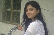 girls pakistani beautiful girl hot desi school pakistan sexy numbers mobile number college contact indian jhang shumaila phone leaked real