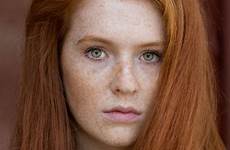 rood meisje roodharige rode ogen redheads haarkleur sproeten bezoeken meisjes haarkleuren