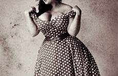 plus size models curvy big women curves girls girl pinup model voluptuous bust fashion style dress beauty usa top sexy