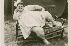 circus vintage fat old lady baby thelma mum freak people show woman bigger than reclining williams template performers women photography