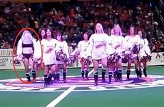 cheerleader malfunction exposes