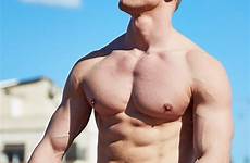 gay henrik xxx kruger bodybuilders wears newcomer