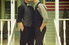 couples lgbt gays boyfriends cutest pareja amor adolescentes beso lust circumstances