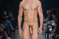 pelados boyfriendtv gostosos nudist nudists exhibitionists uncut