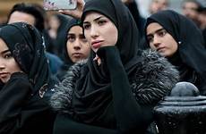 muslims muslim population protest isis terrorism immigration metro