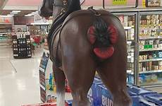 anus prolapsed horse prolapse look funny bow holiday twice made reddit statue definitely looks veterinary rectal model november meme comments