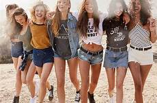 friends cute friend urban spring break amigas festival girls fashion outfit girl group photography instagram outfitters outfits estilo choose board