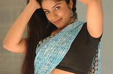 saree aunty mallu blouse navel reshma reshmi stills masala raag fm punjabhost spicy girlz