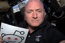 scott kelly astronaut learned ama things via twitter