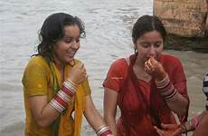 bathing indian desi bath river girls beautiful hot housewife sexy beach girl women wet aunties woman tamil videos showing enjoying