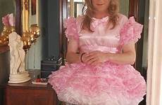 sissy crossdresser maids maid kleider colleeneris hübsche frilly sissies prissy feminized femmeside