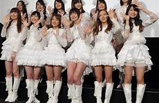 akb48 band japanese pop japan girls teen music singers minegishi minami boyfriend members girl school shaves shocking outfits stage head