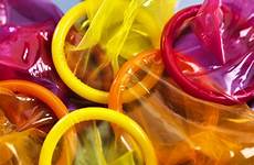 condoms condom coloured buying stis detect invent teens geschlechtskrankheiten raising kondom