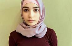 hijabi gaya jennifer beautiful pilih papan