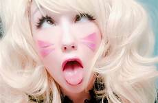 ahegao hina cosplayer