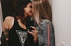 kissing bisexual lez novio cuddle