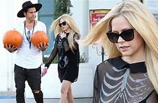 lavigne avril cabrera ryan boob comments job pumpkin shopping nip slip boobs dailymail heads turns while suffers exclusive