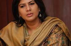 swarnamalya actress tamil hot backless navel saree