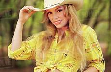 cowgirl cowgirls dissolve sexy hot country women girl oahu outfits hawaii portrait western cowboys wear sold saved