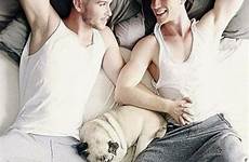 gay chicos gays pareja homens homem enamorados casais vintage casal hombres fotos tumblr hombre cama em ensaio fofos pasta escolha