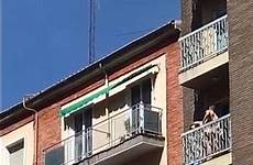 balcony sex having naked couple spotted viral spanish after floor salamanca lovers broadcast antena telecinco channels picked going bonkers but
