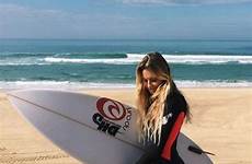 surfing surfer blanchard alana surfeuse surfistas surfeuses femininas surfboard salvo kitesurfing amzn
