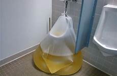 restrooms ever strangest moments caught cleans who weird urine mess anyone
