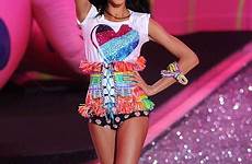 chanel iman secret victoria show fashion put 15lbs model weight 2011 2009 article catwalk runway