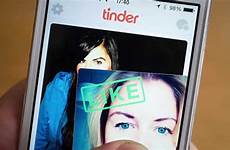 tinder dating app lice pubic women people social infested online accounts alamy right after vanity fair warns scientist profile guardian