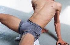 bulge boner freeballing vpl