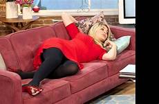 holly willoughby feet tights