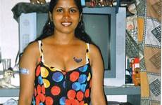 sri tamil lankan girls hot actress girl beautiful