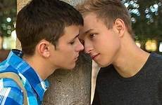 liebe jungs anal twink schwules teenie soulmates pareja novios adolescentes verliebt schwule tablero homosexual