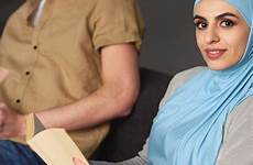wife good muslim hijab ways pearls hidden purpose hijabi