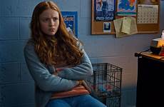 stranger things sadie sink max season wallpapers eleven sexist trope wallpaper but shows tv 4k could netflix still smurfette