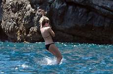stewart kristen bikini topless amalfi coast boat sexy nude candids italy yacht ass fappeningbook hawtcelebs thefappeningblog
