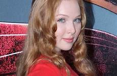 molly quinn poze haired freckles redheads cinemagia