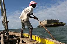 sunken slaves traced grim smithsonian passage mozambique fortaleza portuguesa lourenco recovered aboard