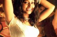 sneha hot tamil actress boobs showing her big