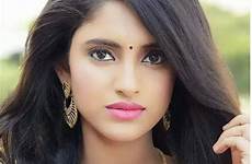 beautifull saree navel