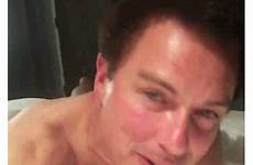 barrowman tumbex ubriaco nudo arrow spetteguless