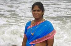aunties chennai housewife saree housewives aunty auntie