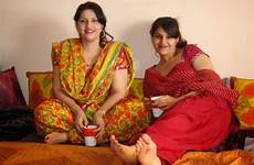 pakistani aunties fat hot desi bold local indian girls beautiful wife girl moti aunty sexy nude women big salwar hd
