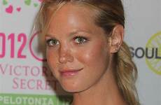 erin heatherton photoshop results she admits slams mind freckled but complexion doesn then satisfying mottled admit naturally disguised wand sometimes