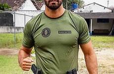 cops hombres bearded uniforme militares guapos guardia