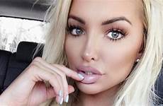 lindsey pelas moans posting pain