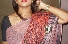 saree indian aunty desi removing strip xnxx sex nude dress mallu housewife kolkata xxx pictoa
