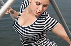 tight striped wetlook wetfoto